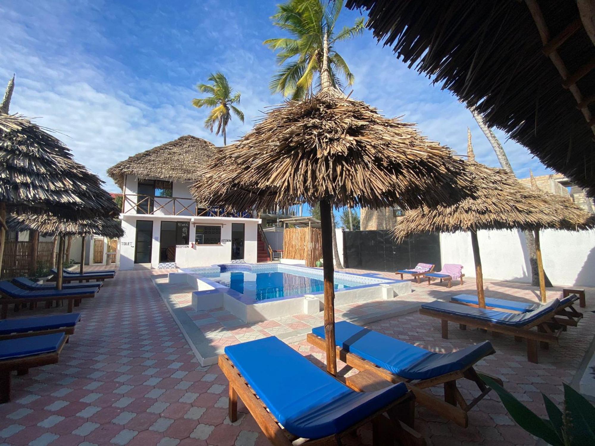 Amani Hotel باجي المظهر الخارجي الصورة